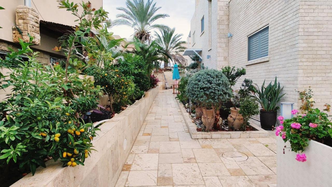 Primrose Boutique Apartment Ashdod Bagian luar foto