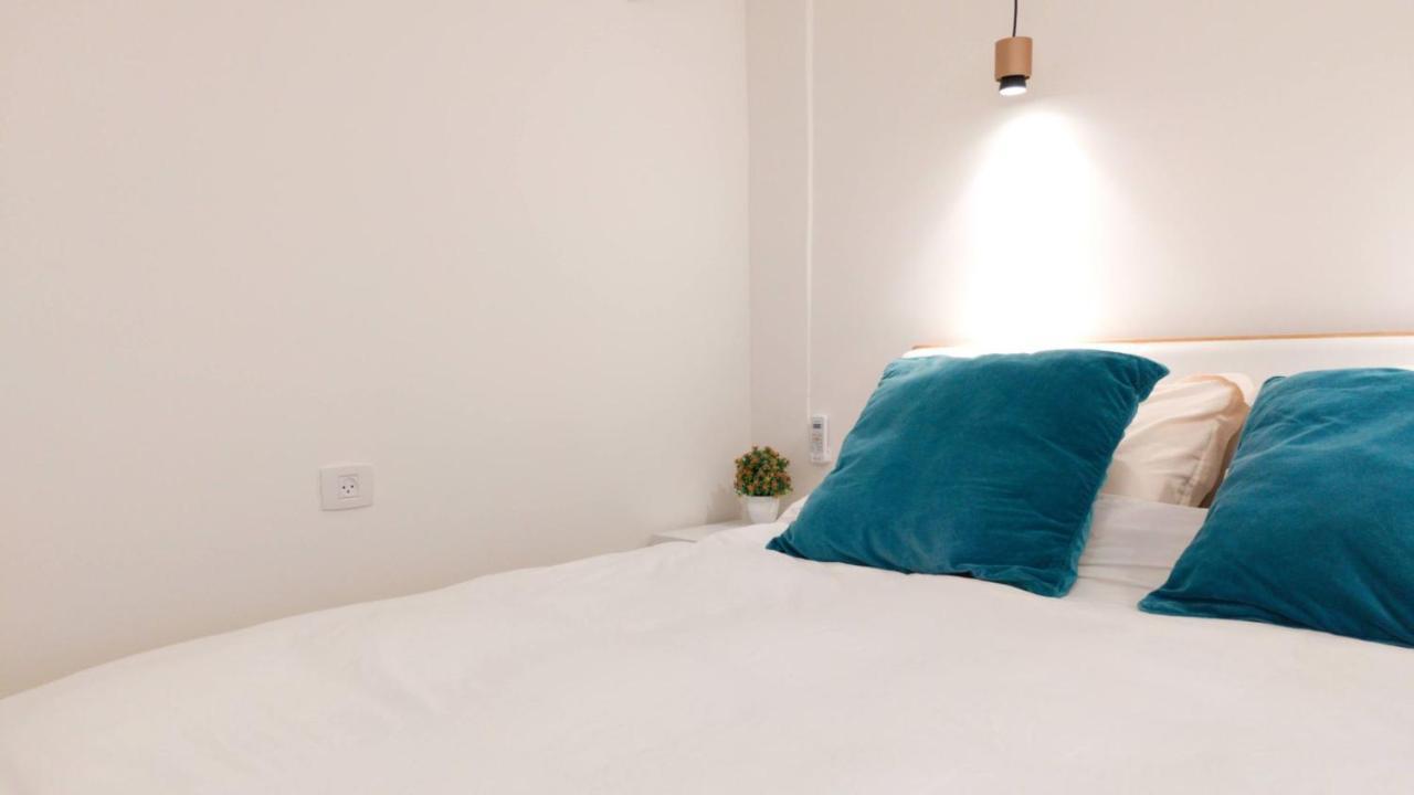 Primrose Boutique Apartment Ashdod Bagian luar foto