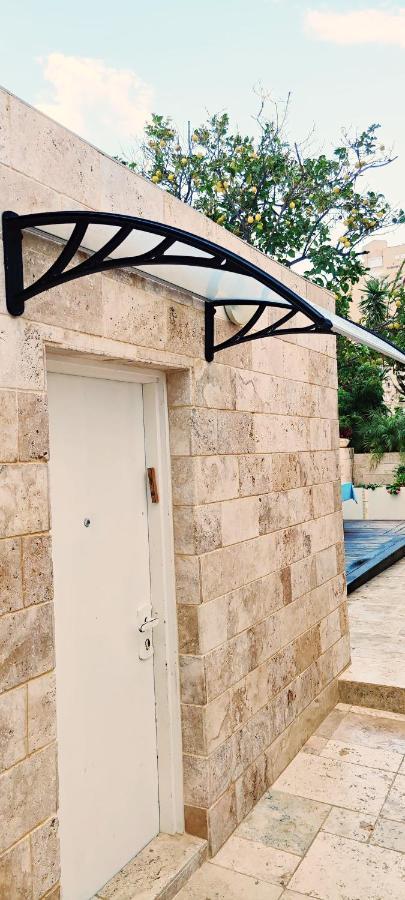 Primrose Boutique Apartment Ashdod Bagian luar foto